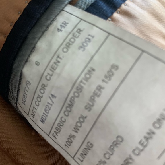 Mens suit - Picture 3 of 5